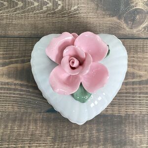 Ceramic Porcelain Heart Shaped Trinket Box With Rose Flower 3.25"